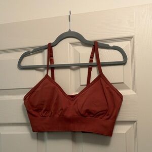 Women’s Sports Bra in Maroon